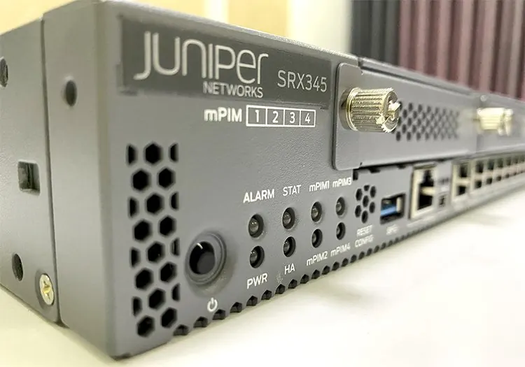 Firewall Juniper SRX345-SYS-JB