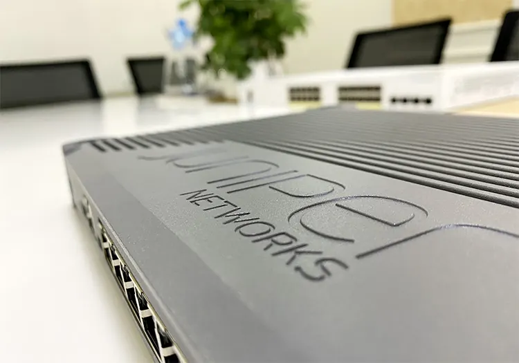 Firewall Juniper SRX300-SYS-JB Firewall Juniper SRX300-SYS-JB