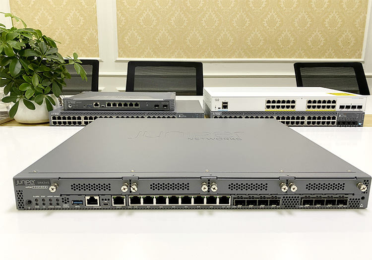 Firewall Juniper SRX345-SYS-JB