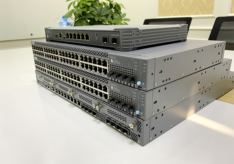 Switch Juniper EX2300-48T, EX2300-48P và Firewall Juniper