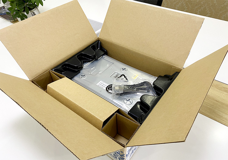 Firewall Juniper SRX300-SYS-JB