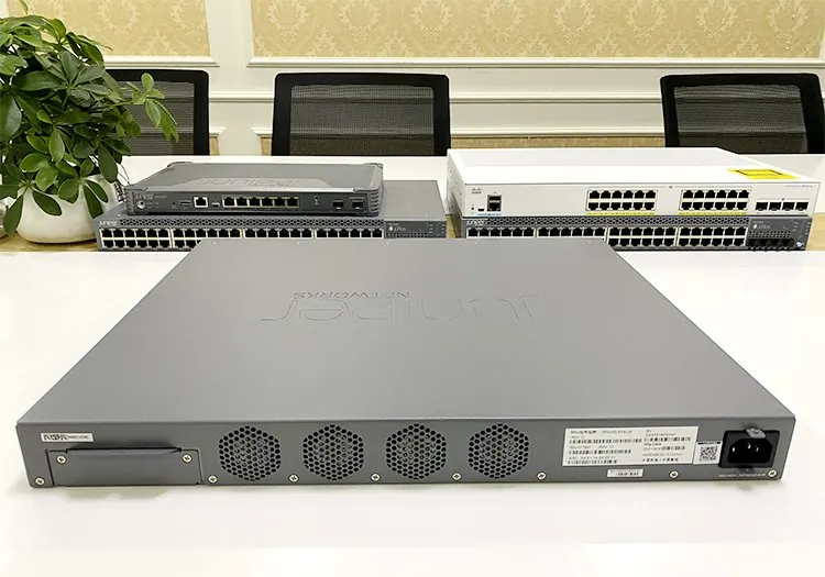 Firewall Juniper SRX345-SYS-JB