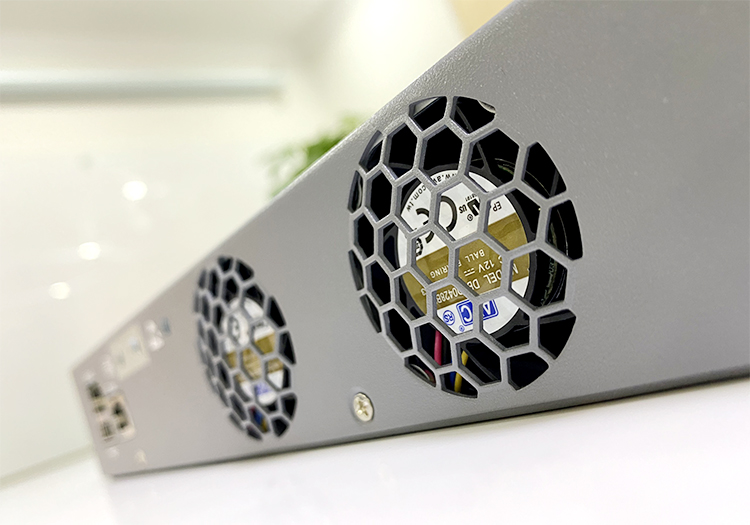 Switch Juniper EX2300-48P